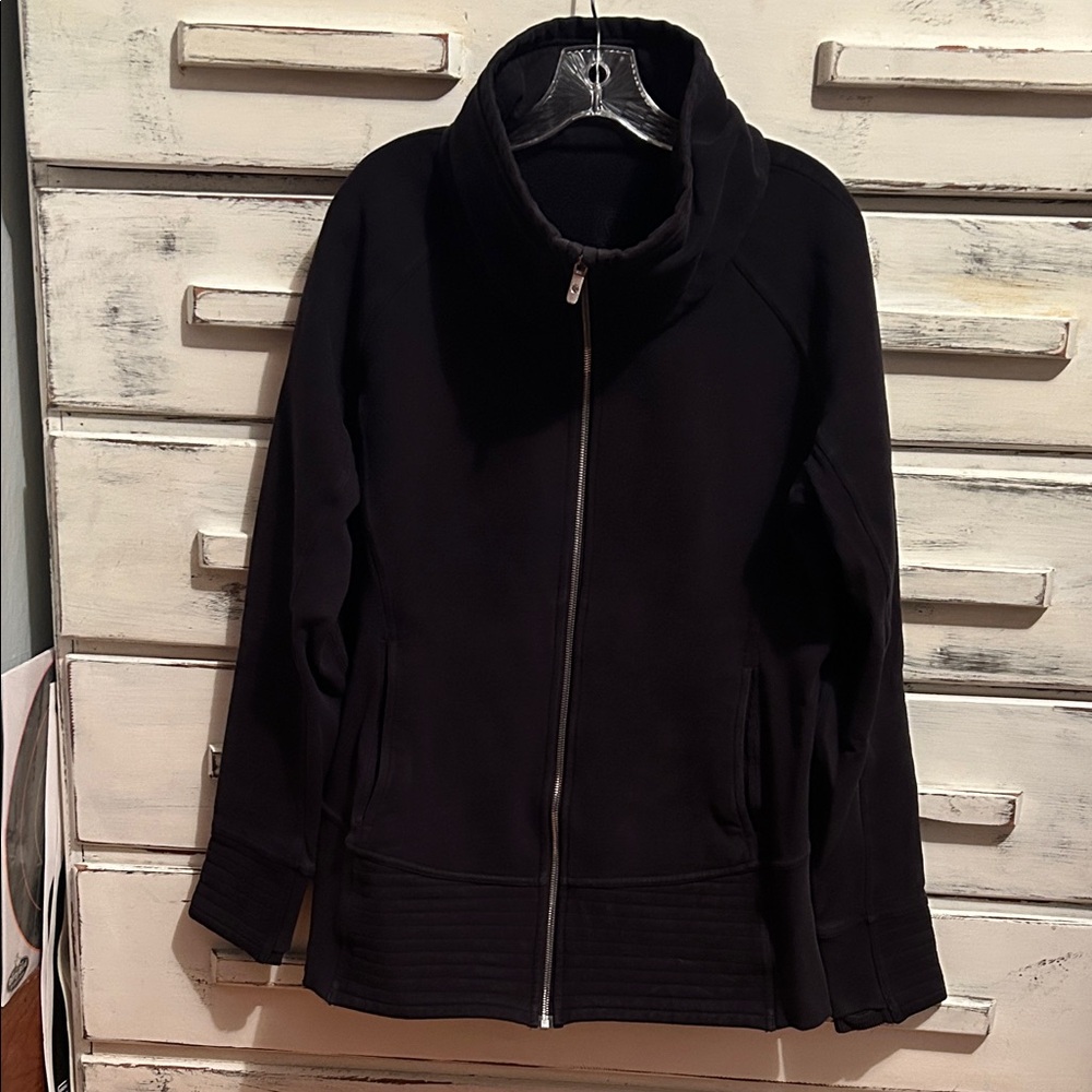 Lululemon Womens Long Thick High Neck Zip Up w/ pockets L/XL